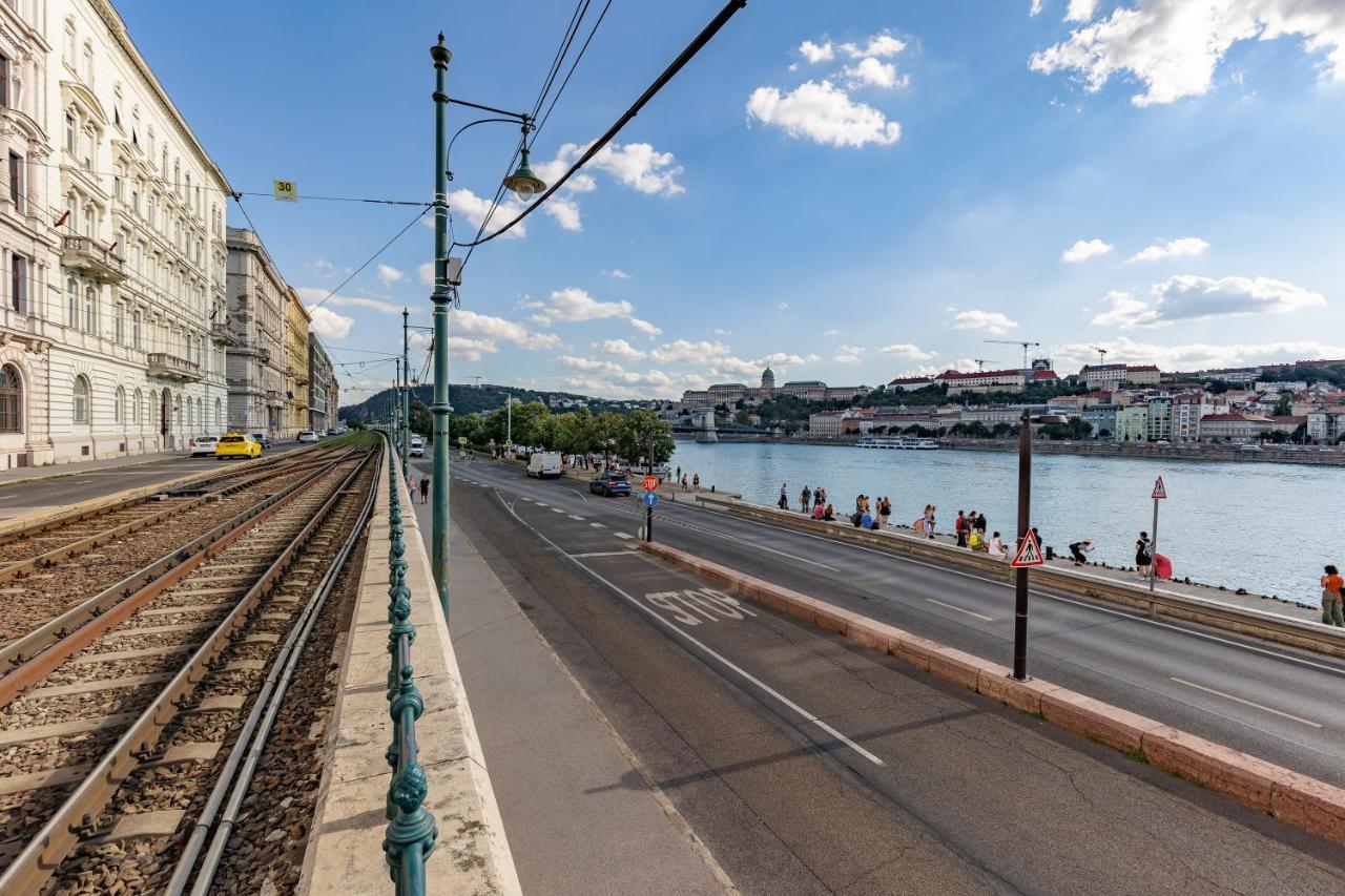 Riverside Luxury Budapest Exterior photo